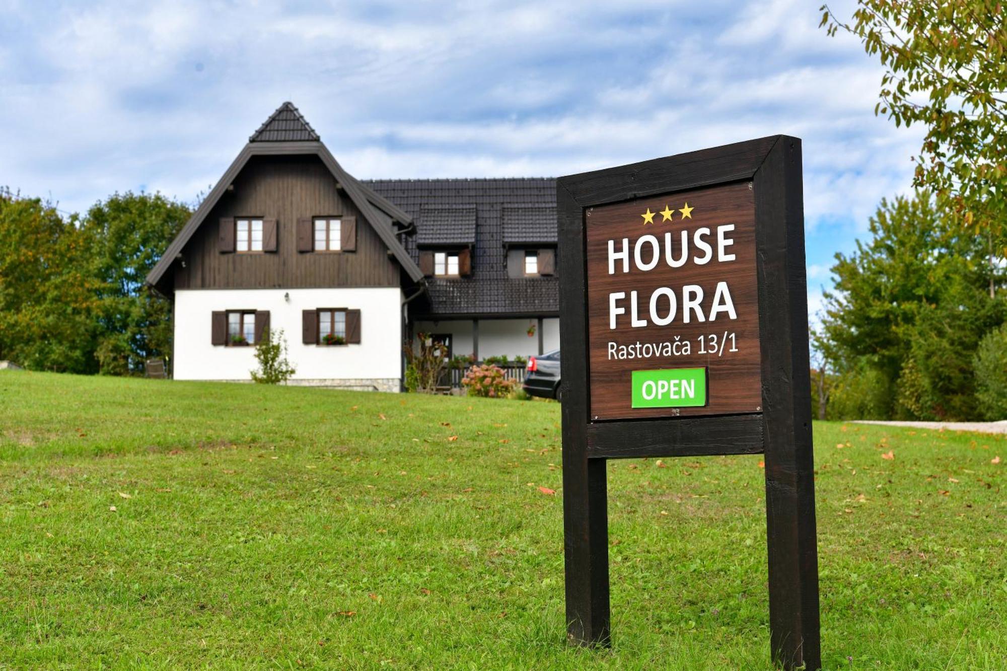 ホテル House Flora ラストヴァチャ エクステリア 写真